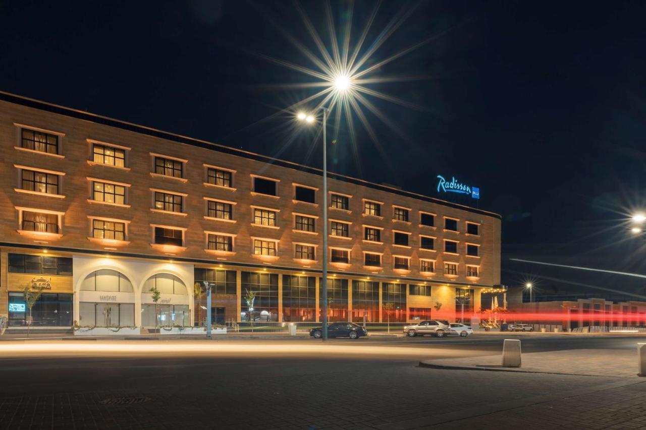 Radisson Blu Hotel, ブライダ エクステリア 写真