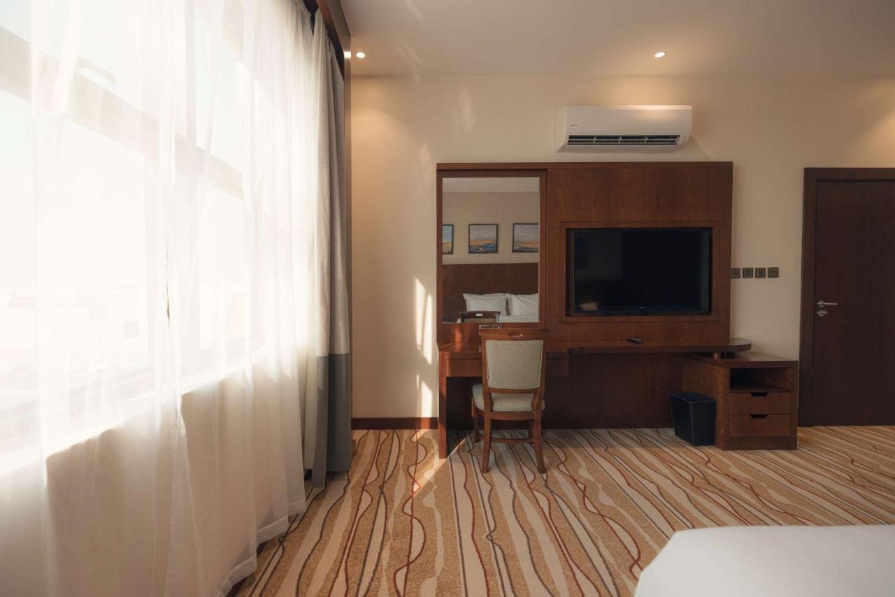 Radisson Blu Hotel, ブライダ エクステリア 写真