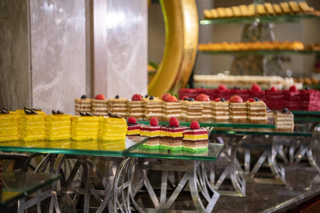 Radisson Blu Hotel, ブライダ エクステリア 写真